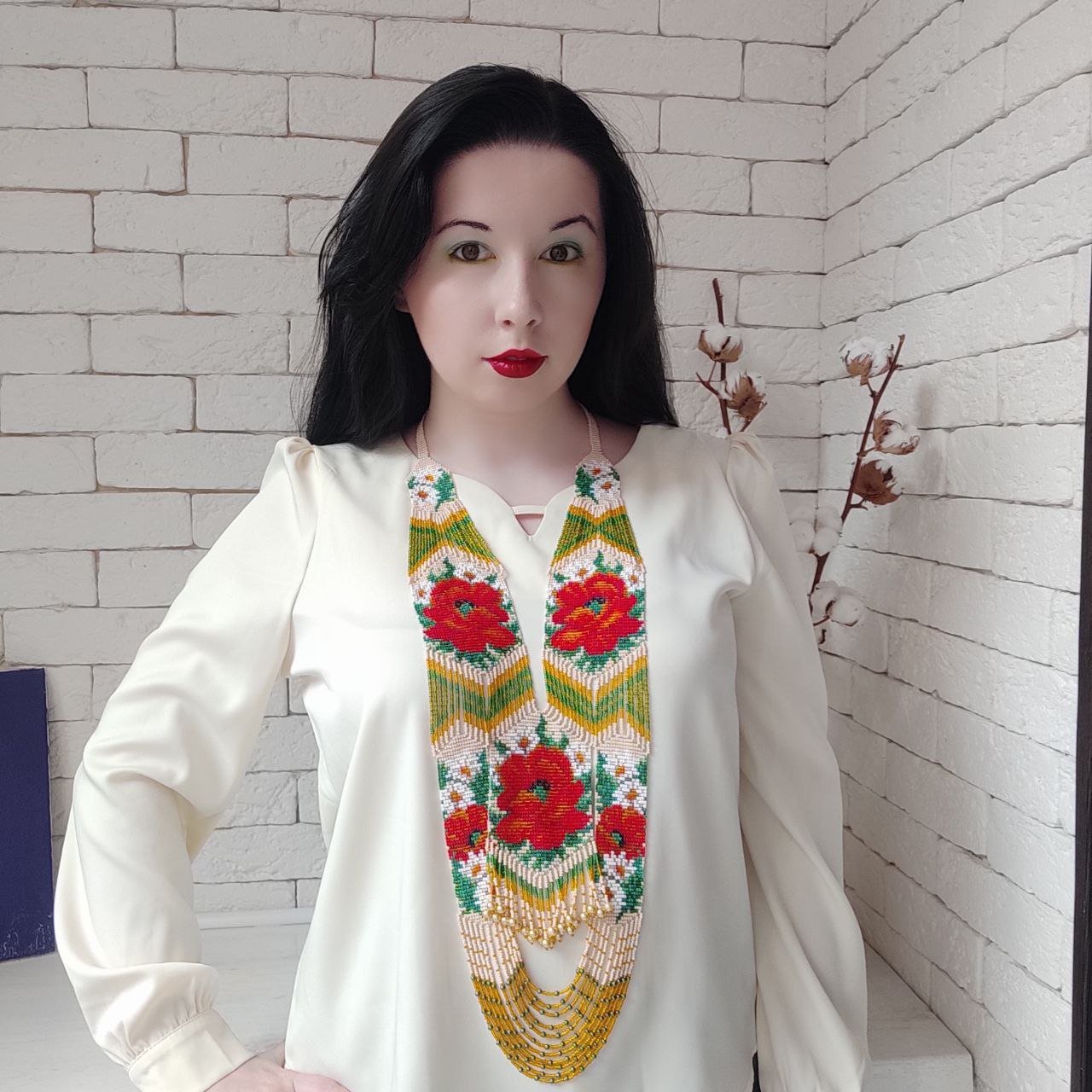 Ексклюзивний гердан із квітами в два рівні “Червоні маки” 2
