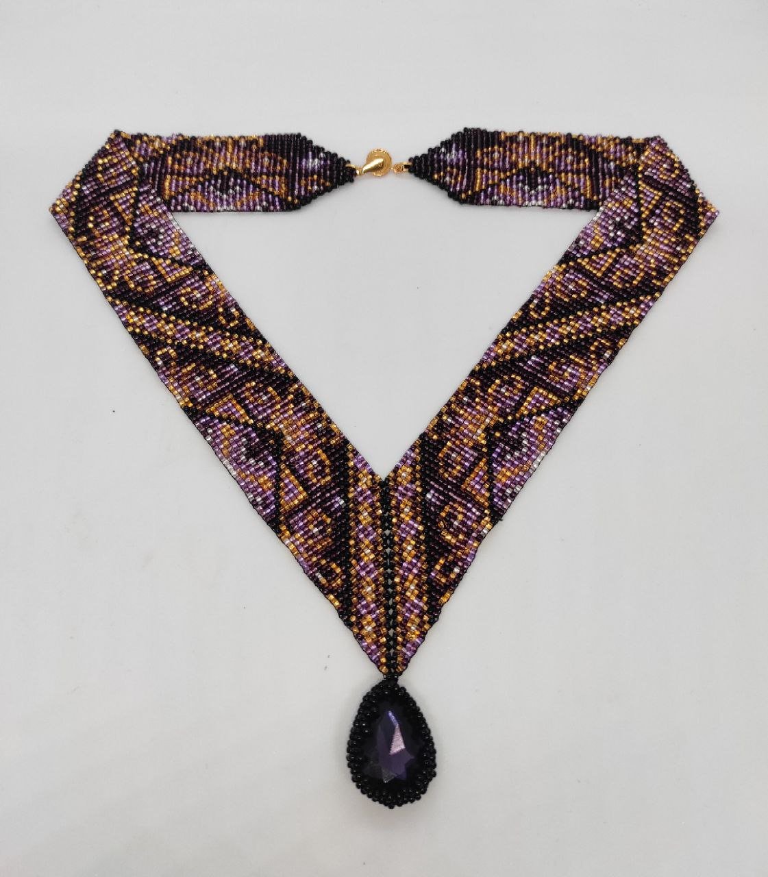 Кутовий фіолетовий гердан “Аріадна” з орнаментом