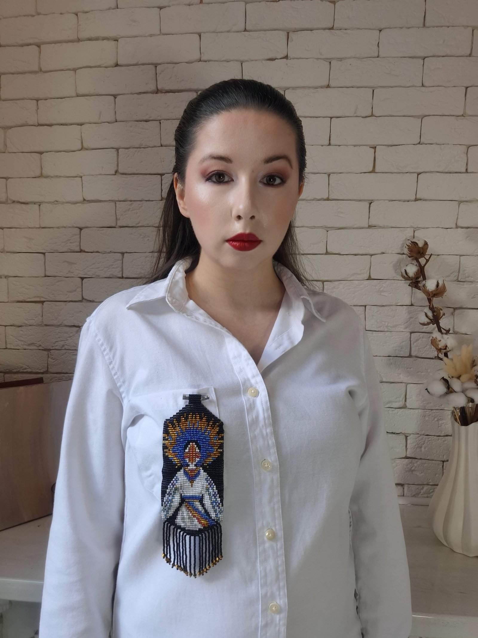 Котильйон з бісеру “Мотанка з короною з колосся”